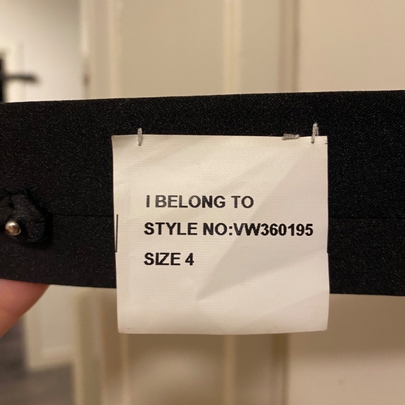 Floor Length White by Vera Wang Black Gown, Size 4 - Picture 3 of 3